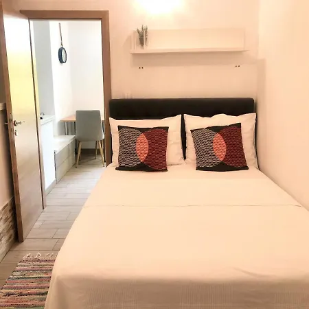 & Formenti 3* سكرادين