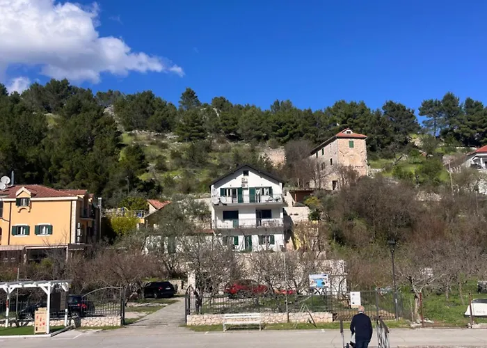 & Formenti Casa de hóspedes