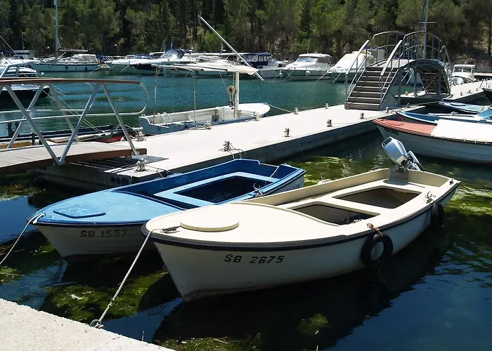 ゲストハウス & Formenti